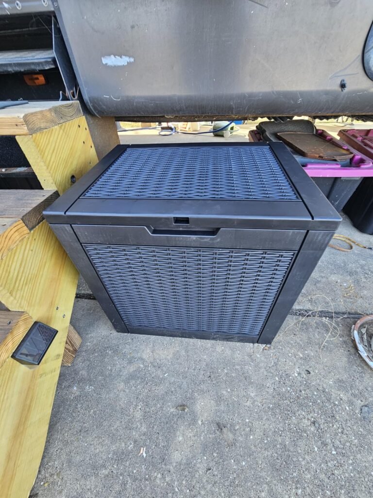 140 Gal Wheeled Box product view 2