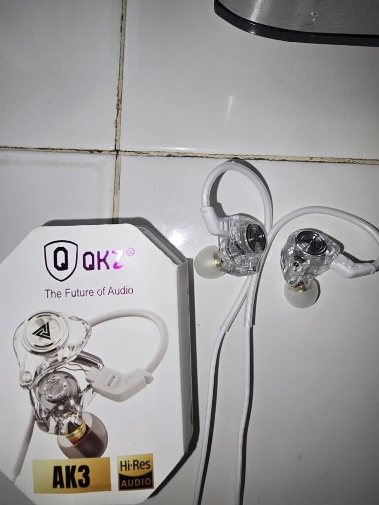 Ak3file Wired IEMs product view 2