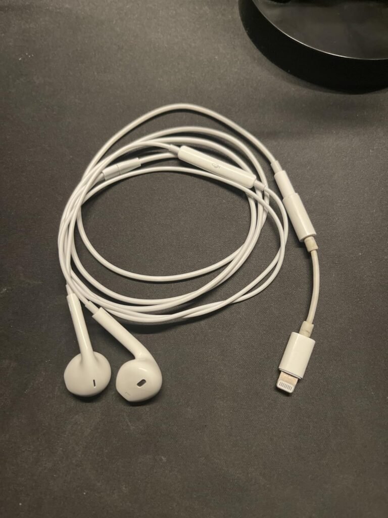 Apple EarPods 3.5mm product view 2