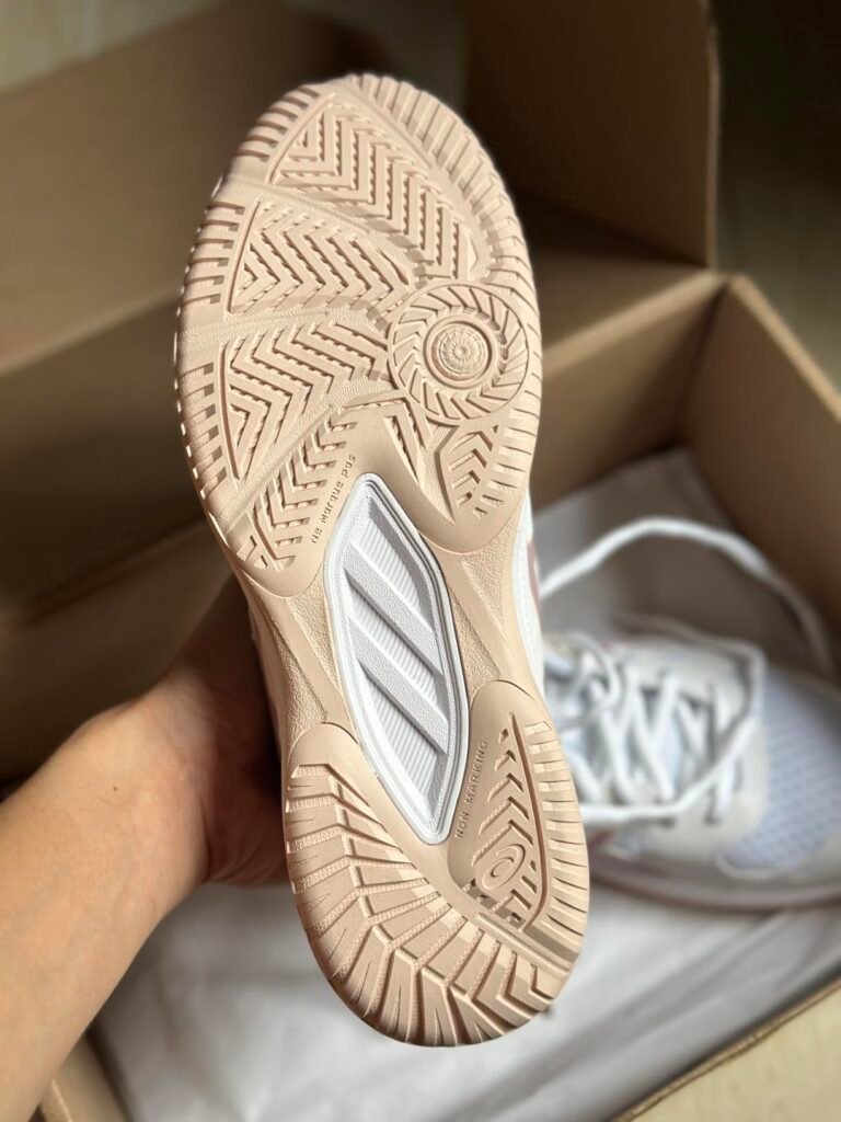ASICS Upcourt 6 product view 2