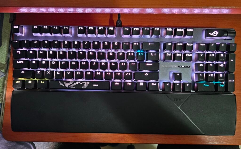 ASUS ROG Strix Scope II X product view 1
