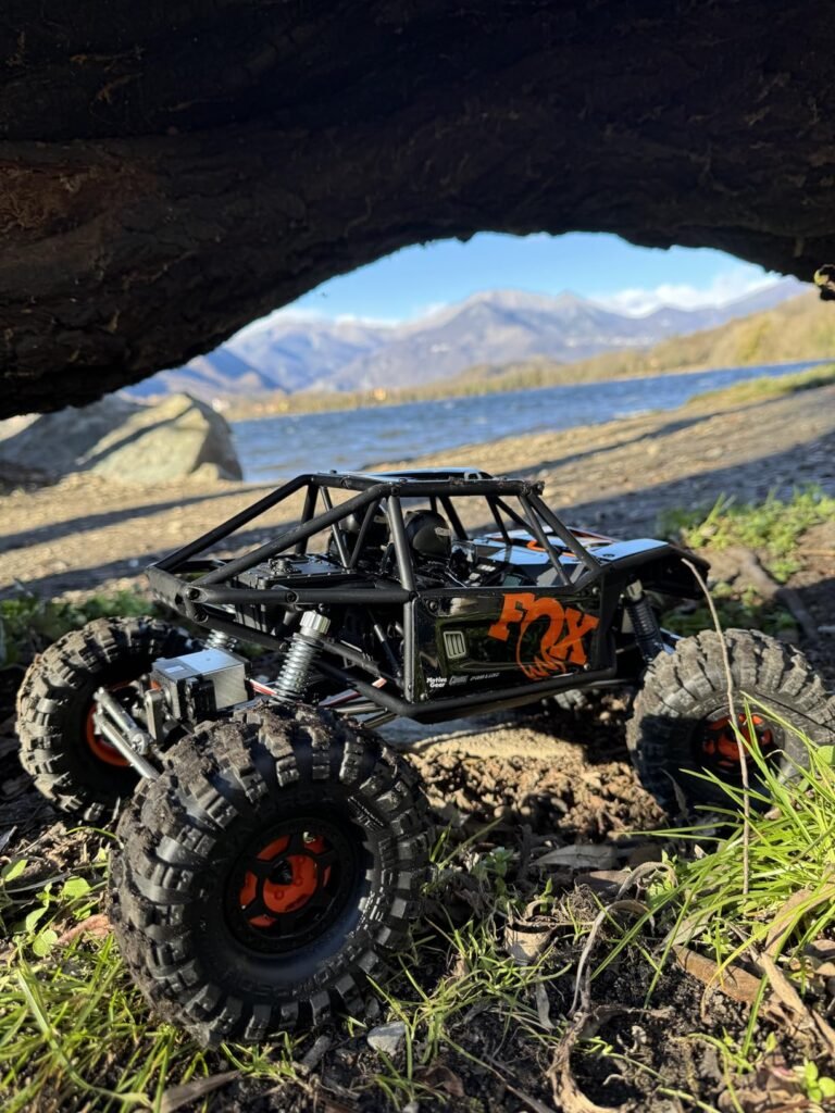 Axial UTB10 Capra 1.9 product view 3