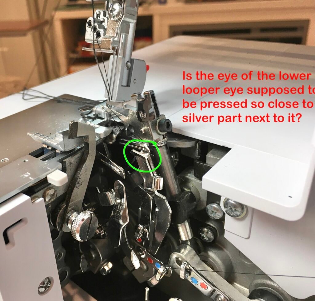 Bernette B48 Funlock product view 2