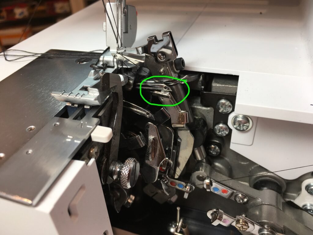 Bernette B48 Funlock product view 3
