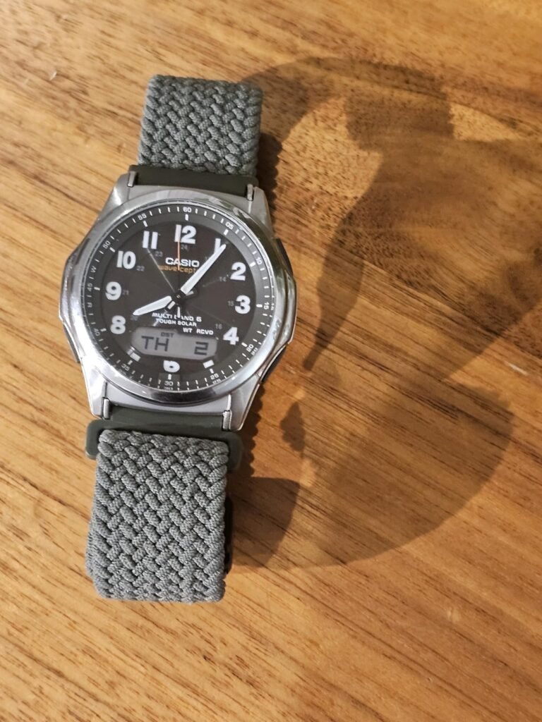 Casio Wave Ceptor product view 3