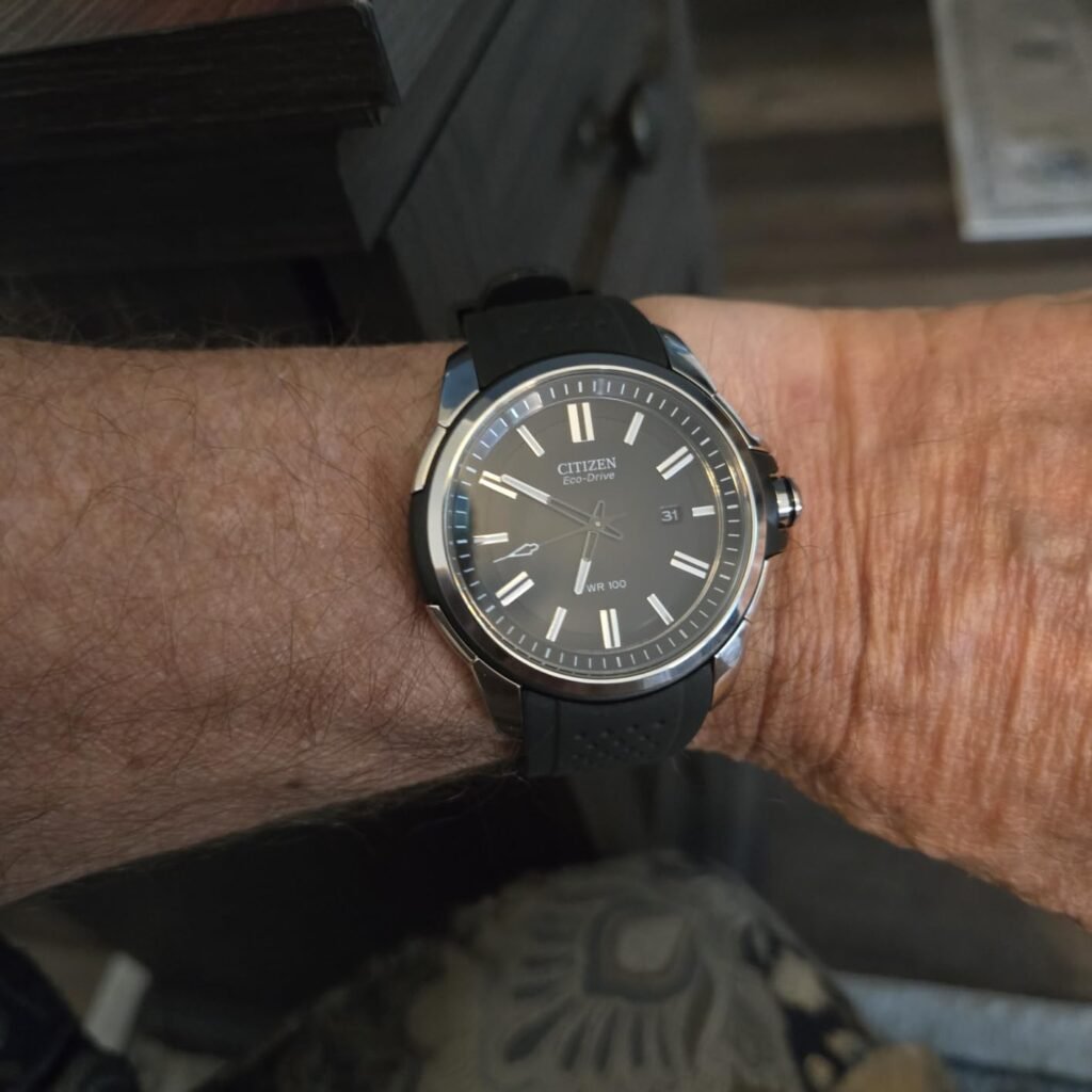Citizen Weekender product view 1