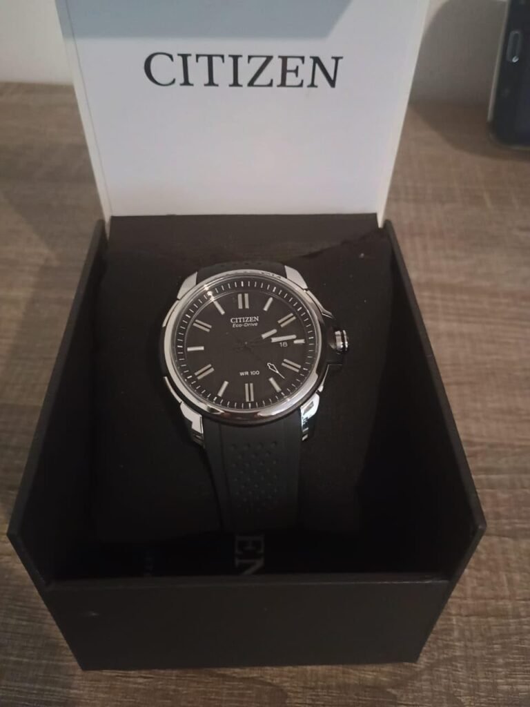 Citizen Weekender product view 3