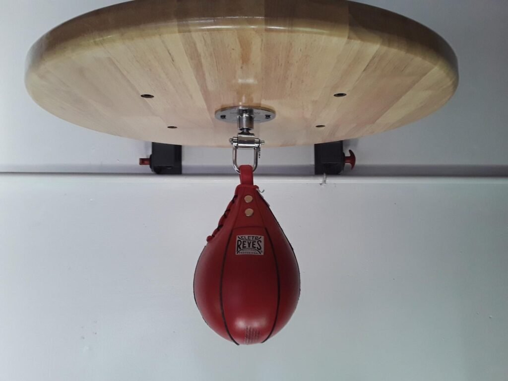 Cleto Reyes Classic Red product view 2