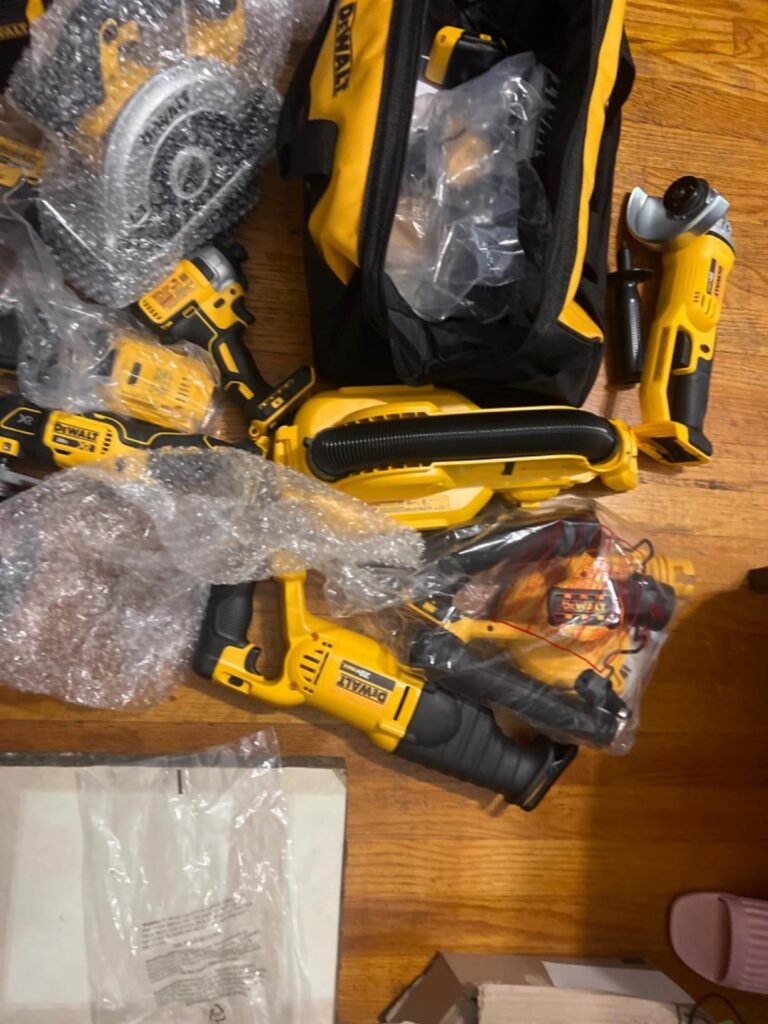 DCK1021D2 10-Tool product view 3