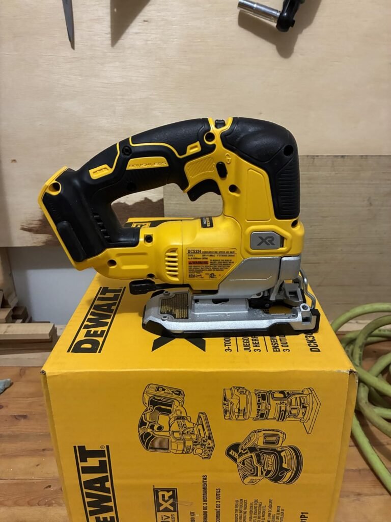DCK307D1P1 Router/Sander/Jigsaw product view 2