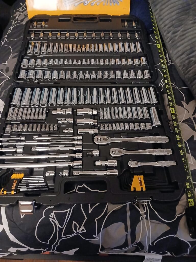 DEWALT 192-Piece Set product view 2