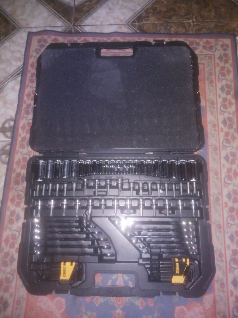 DEWALT 247-Piece Set product view 3