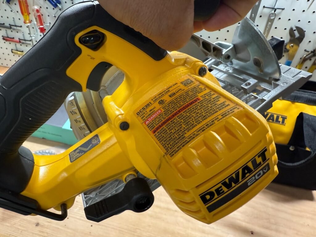DEWALT DCS391B product view 3