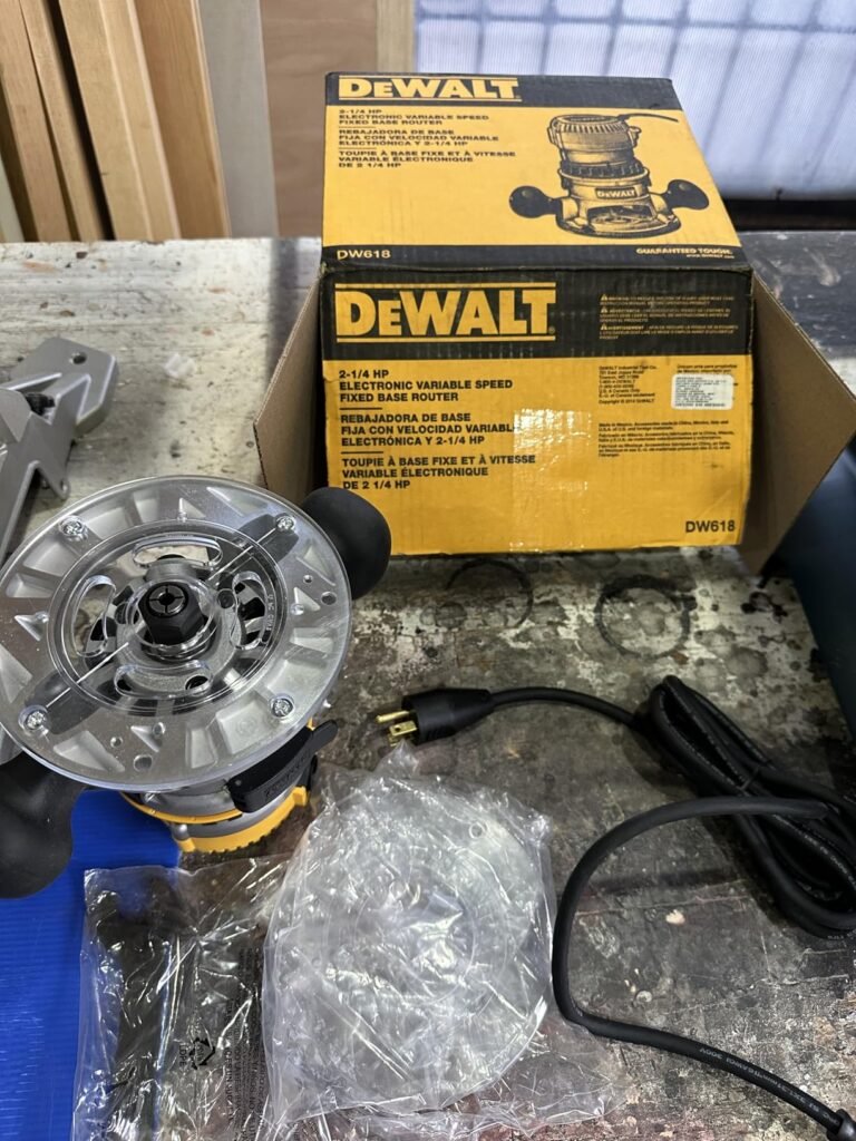 DEWALT DW618 product view 1