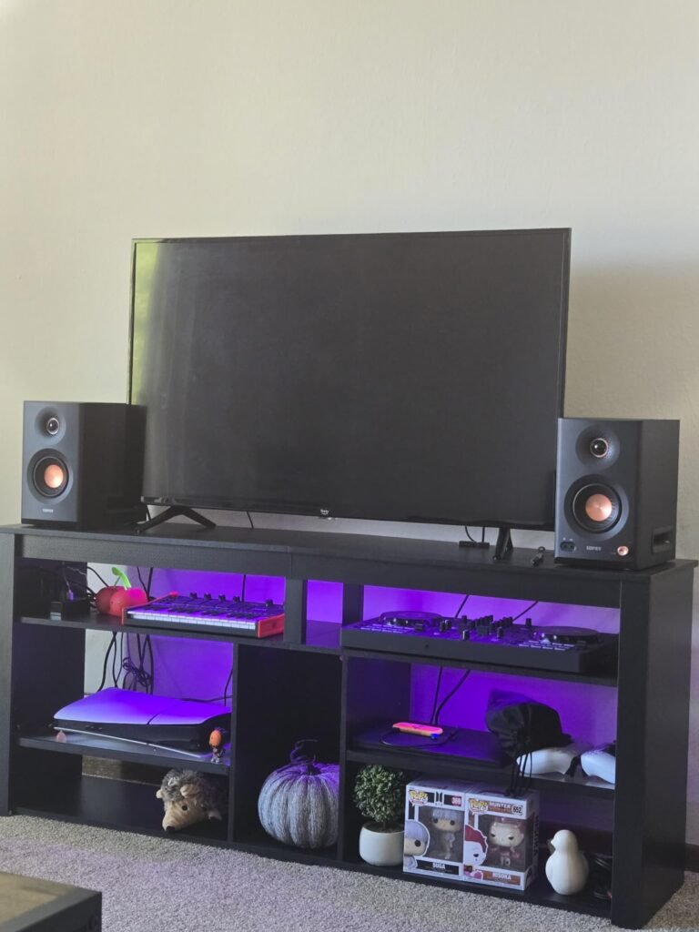 Edifier MR5 product view 1