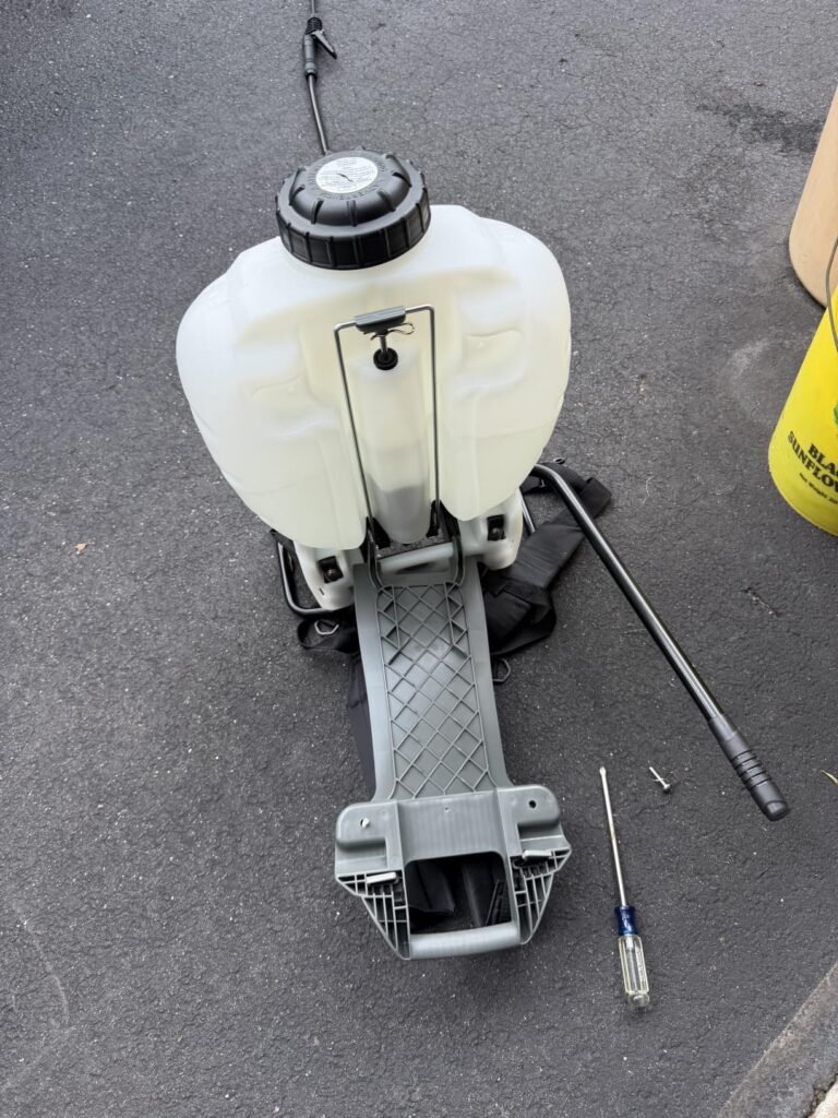 FIELD KING 190328 Sprayer product view 1