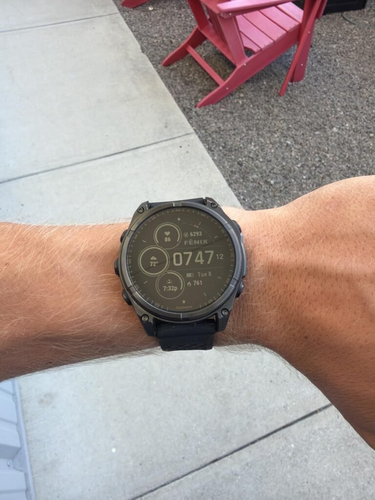Garmin fenix 8 Solar product view 1