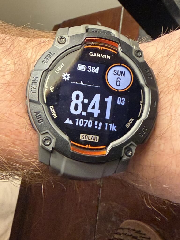Garmin Instinct 3 Solar product view 2