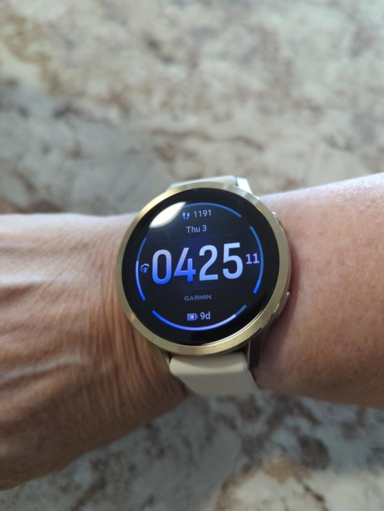 Garmin Venu 4 product view 3