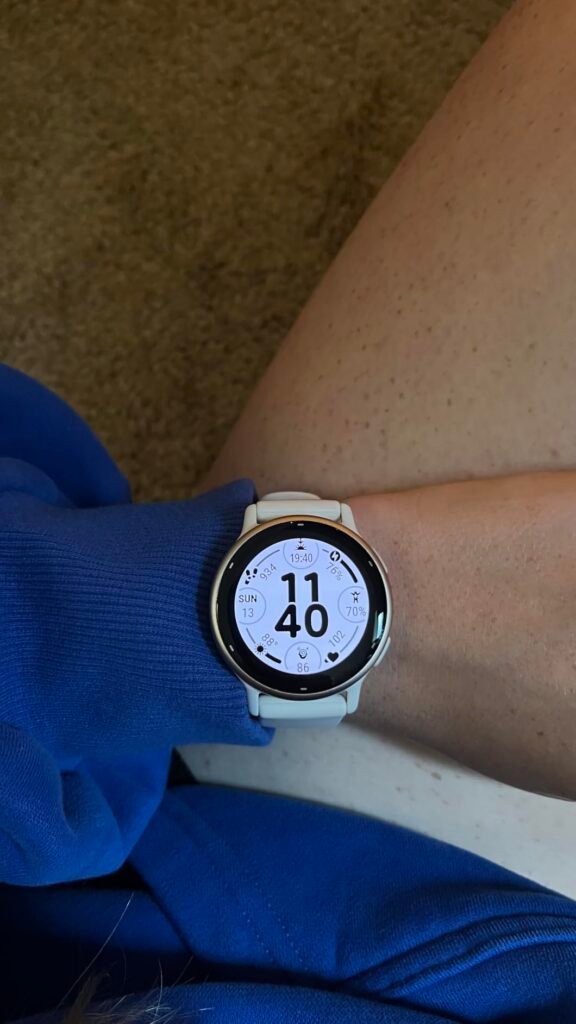 Garmin vívoactive 5 product view 1