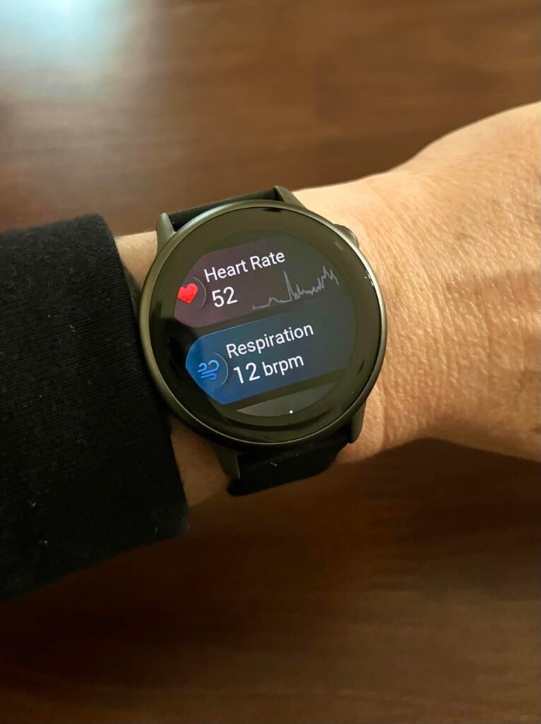 Garmin vívoactive 6 product view 3