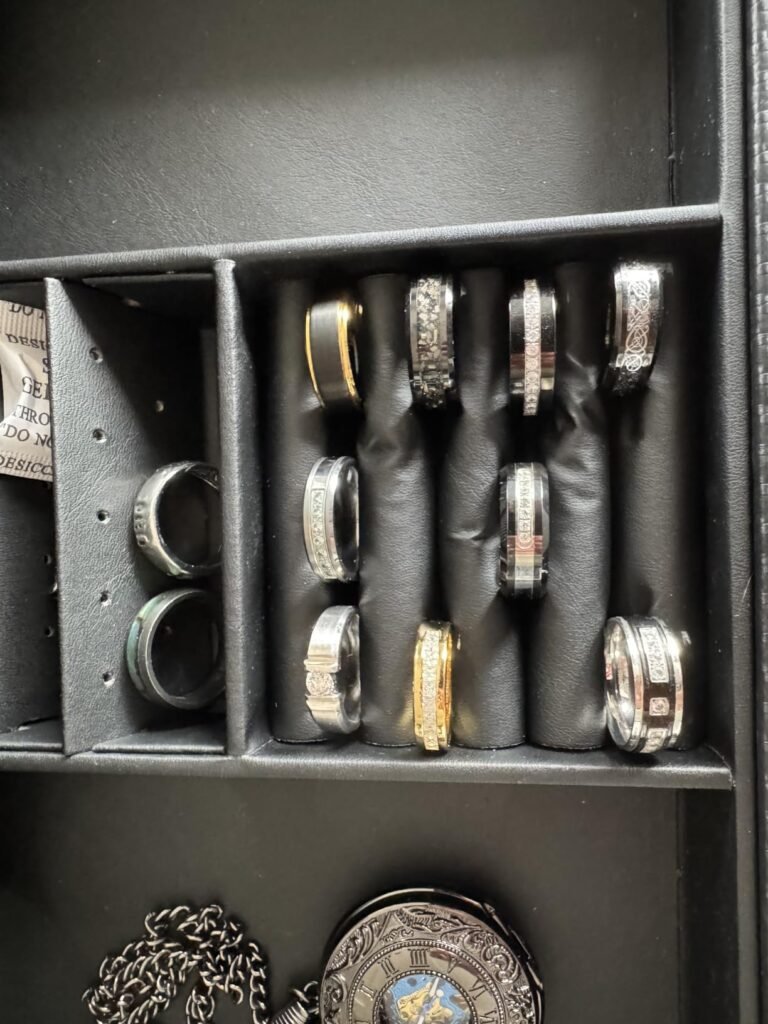 GUKA 12-Slot Two-Tier product view 1