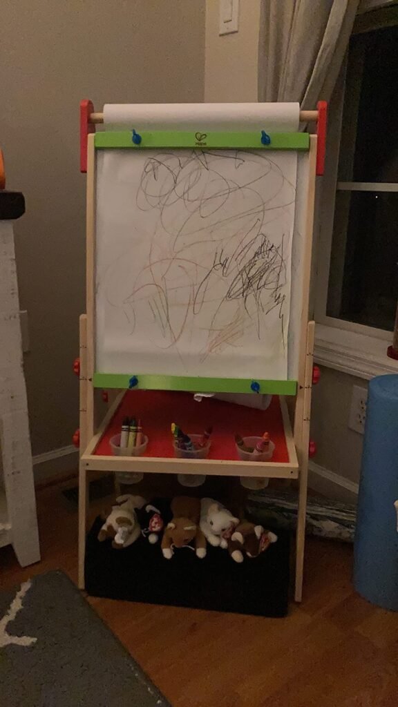 Hape E1010 All-in-1 Easel product view 1