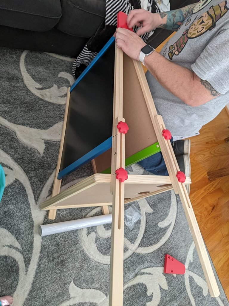 Hape E1010 All-in-1 Easel product view 3