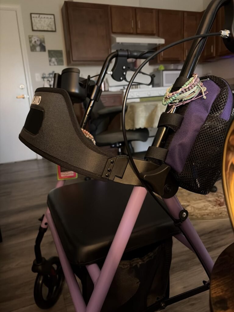 HOMLAND Extra-Wide Rollator product view 1