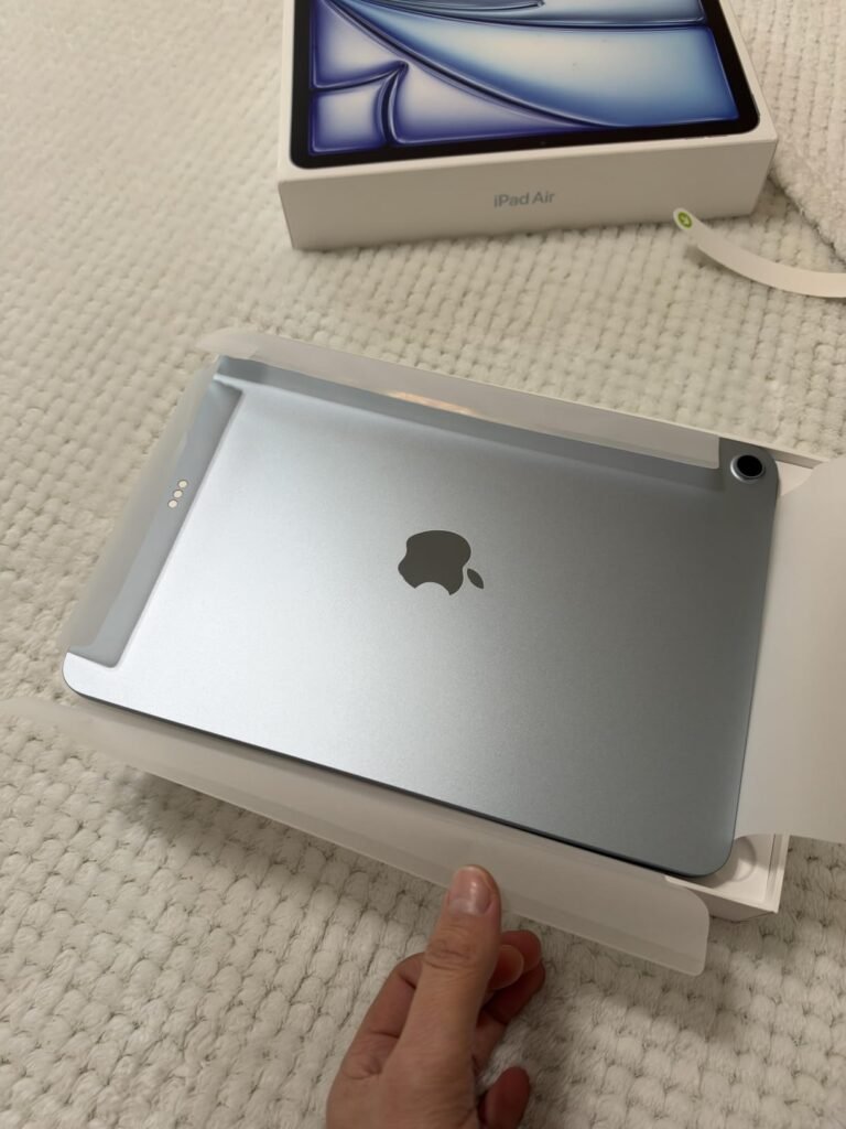 iPad Air 11-inch M4 product view 1