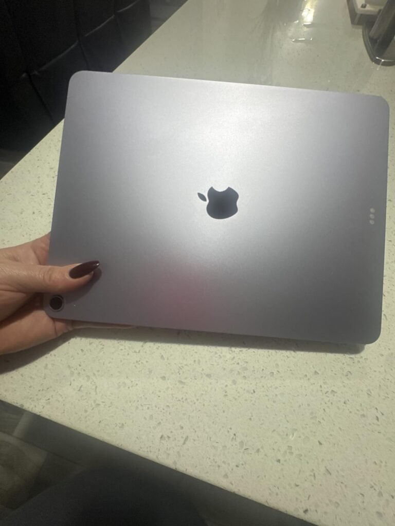 iPad Air 13-inch M4 product view 1