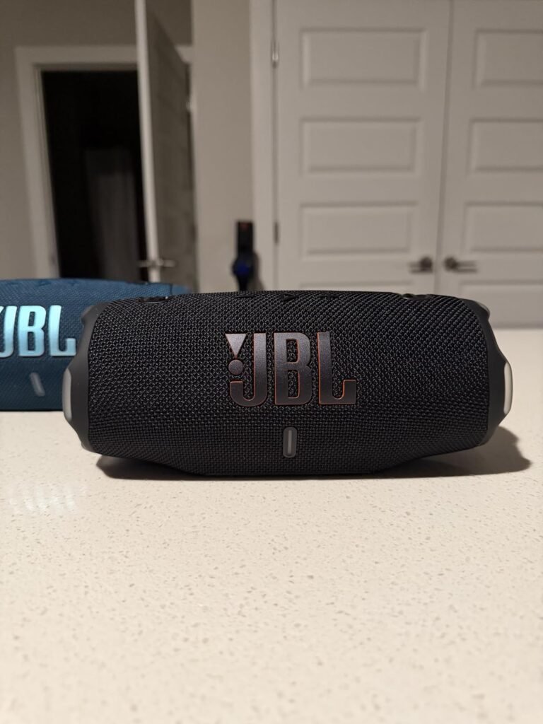 JBL Charge 6 product view 1