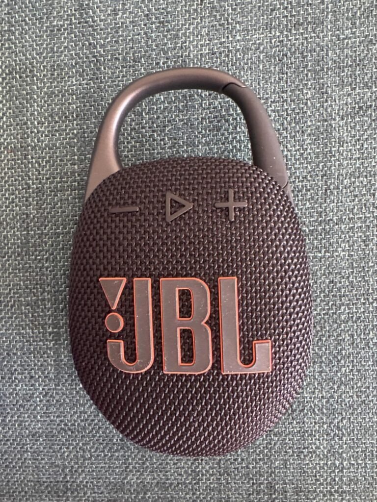 JBL Clip 5 product view 3