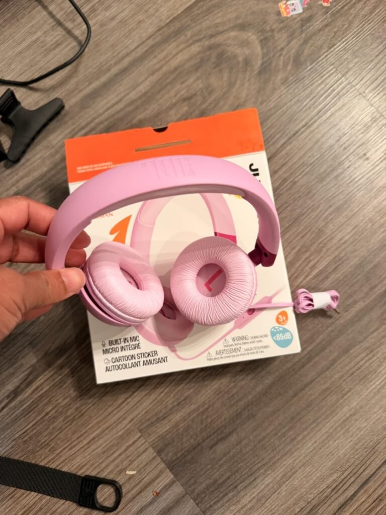 JBL Junior 320 Wired product view 2