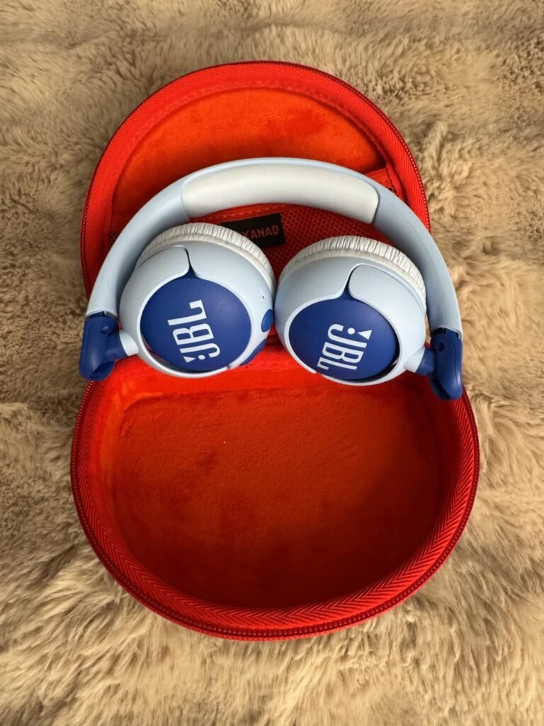 JBL Junior 320BT product view 3