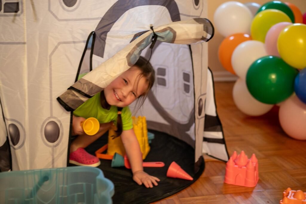 JOYIN Rocket Ship Tent product view 2