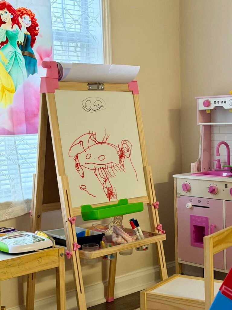 JOYOOSS Easel with Paper Roll product view 2