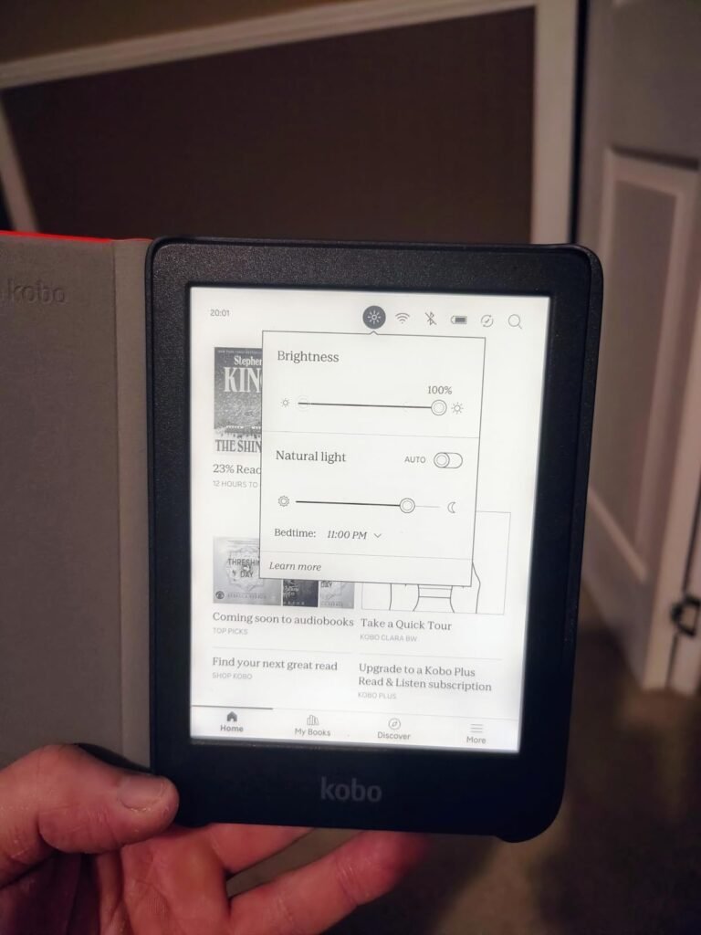 Kobo Clara BW product view 2