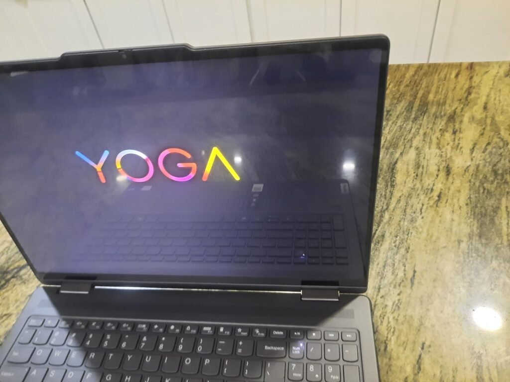 Lenovo Yoga 7i product view 3
