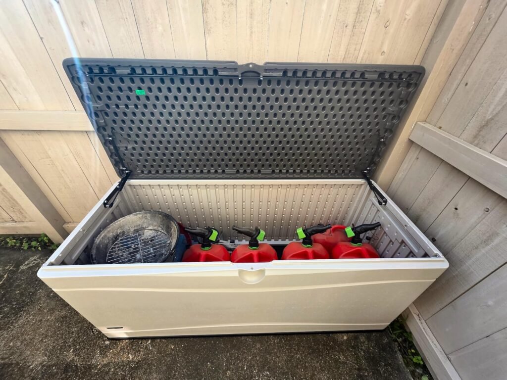 LIFETIME 130 Gal product view 2