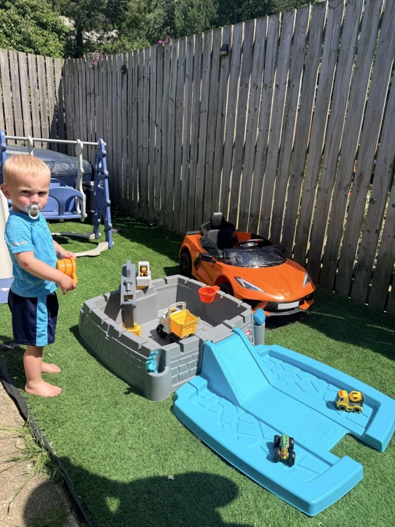 Little Tikes Bluey Water product view 1