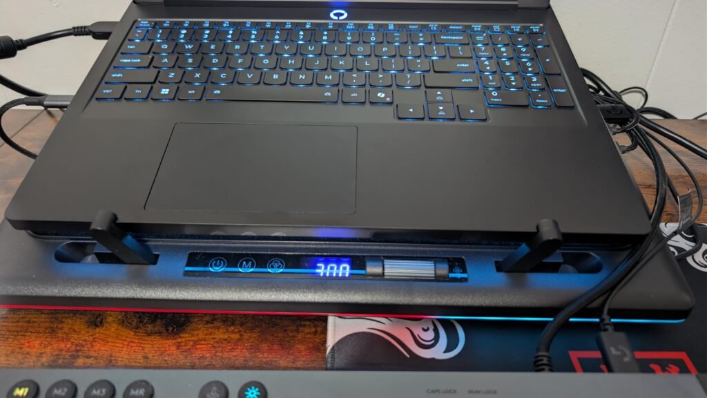 llano V12 Ultra product view 1