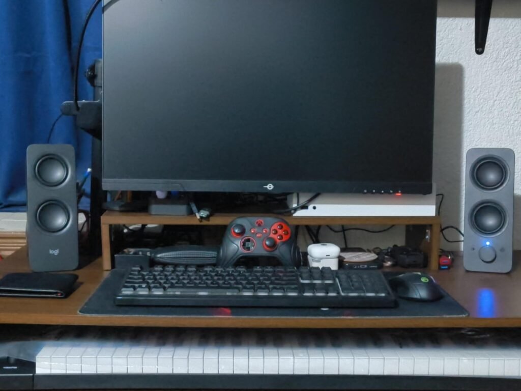 Logitech Z207 product view 2