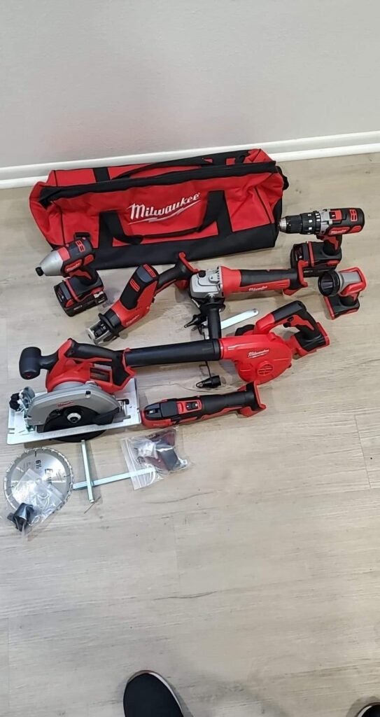 M18 9-Tool Kit product view 2