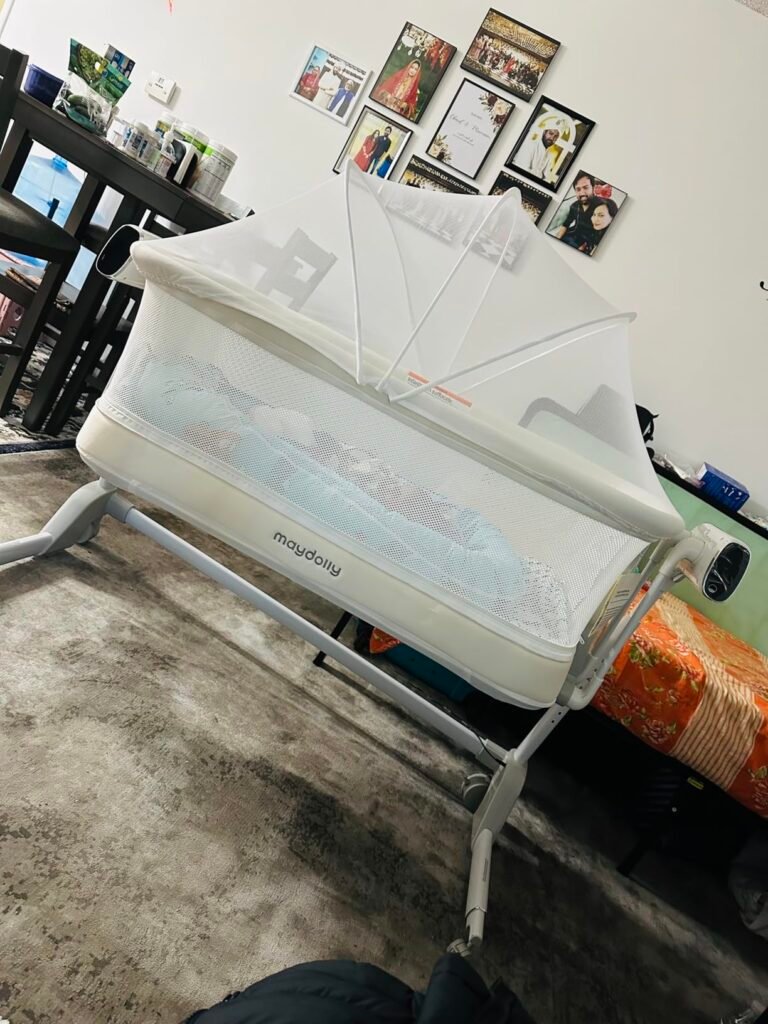 Maydolly Smart Bassinet product view 1