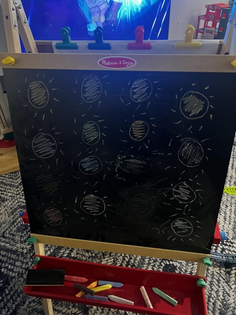 Melissa & Doug Deluxe Easel product view 3