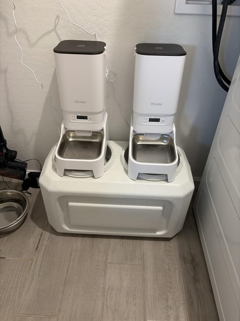MUBBI 7L Elevated Feeder product view 3