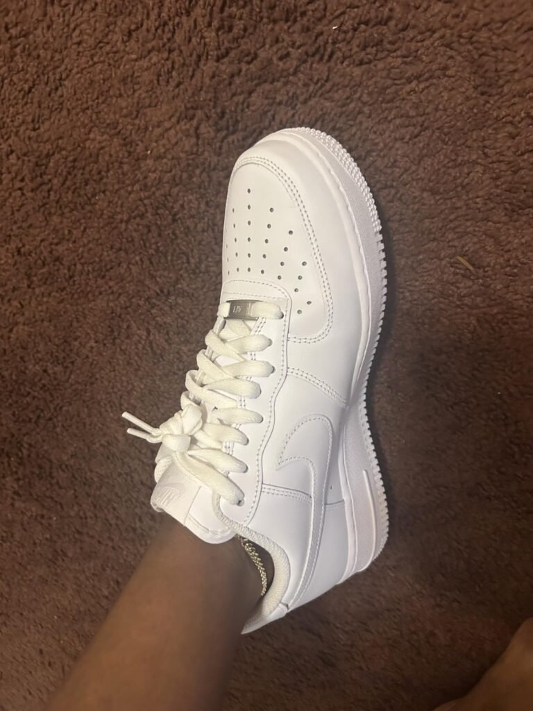 Nike Air Force 1 '07 product view 1