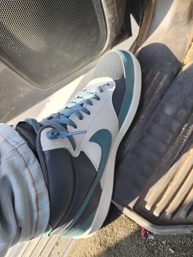Nike Court Vision Mid product view 1