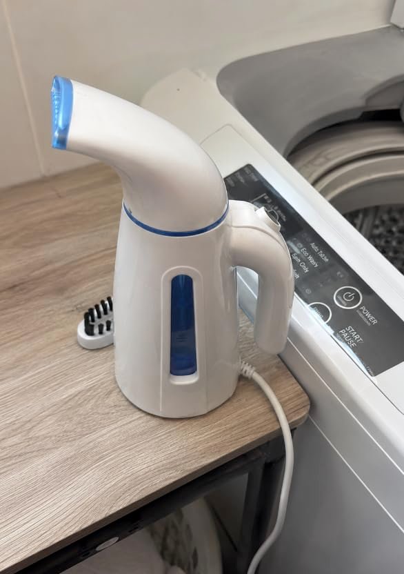 OGHom Handheld Steamer product view 2